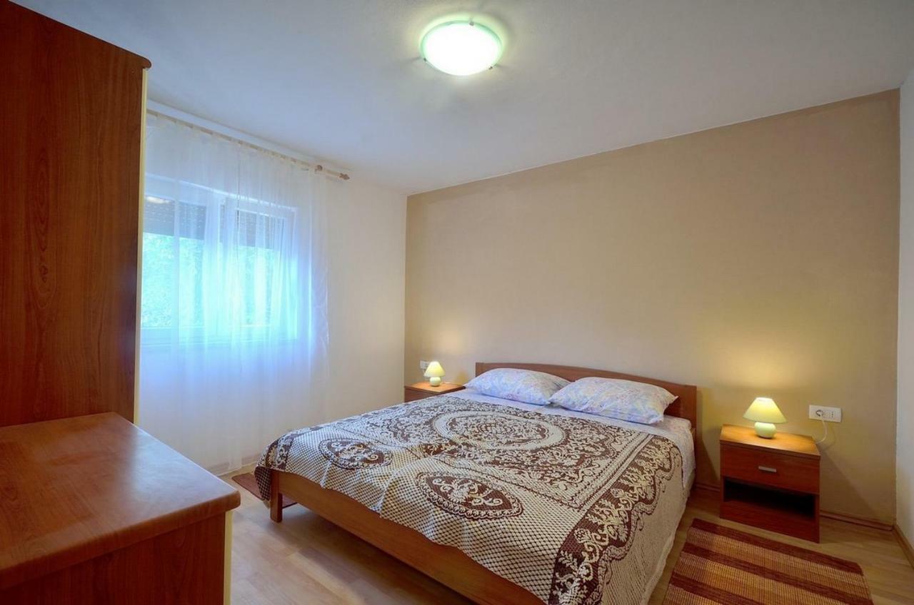 Apartment Nada With Private Pool Buzet Eksteriør bilde